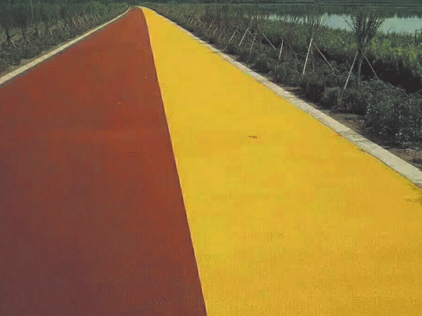 瀝青灑布車(chē)使用案例